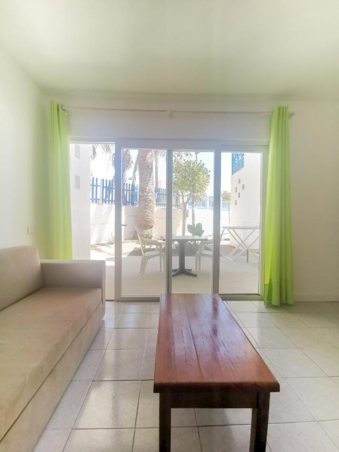 Apartamentos Punta Elena Beach Коральео Экстерьер фото