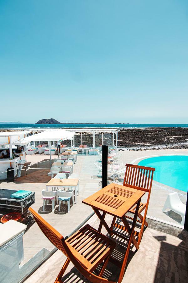Apartamentos Punta Elena Beach Коральео Экстерьер фото